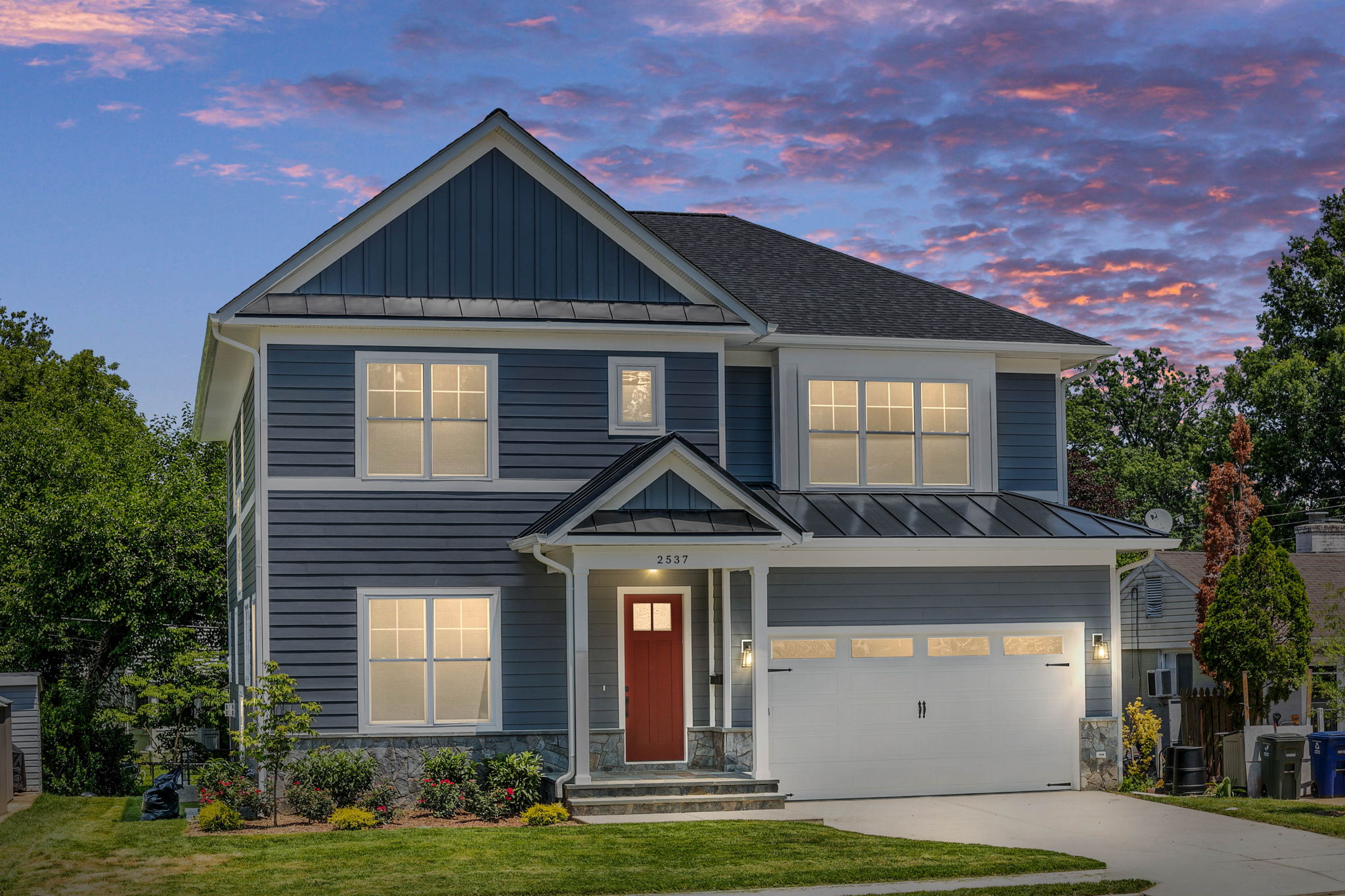 2537 N Granada St, Arlington, VA 22207